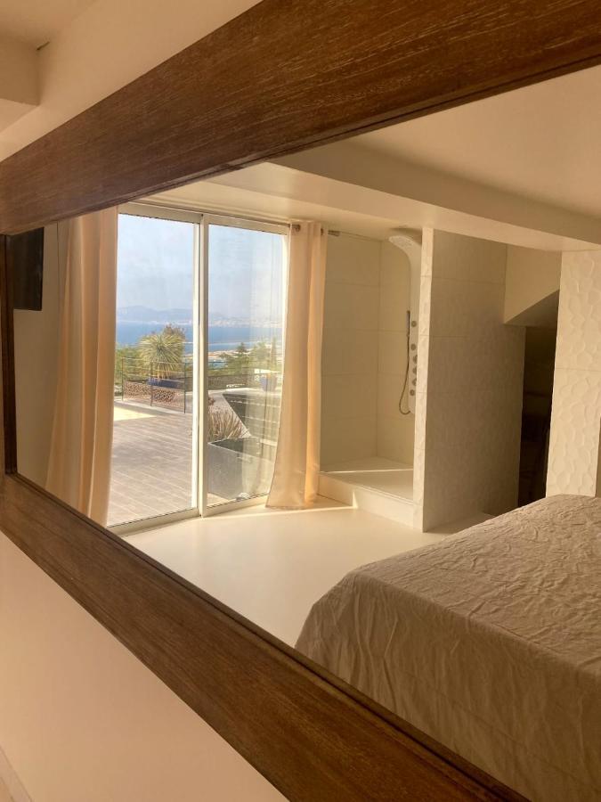 Les 3 Vue Piscine Affittacamere